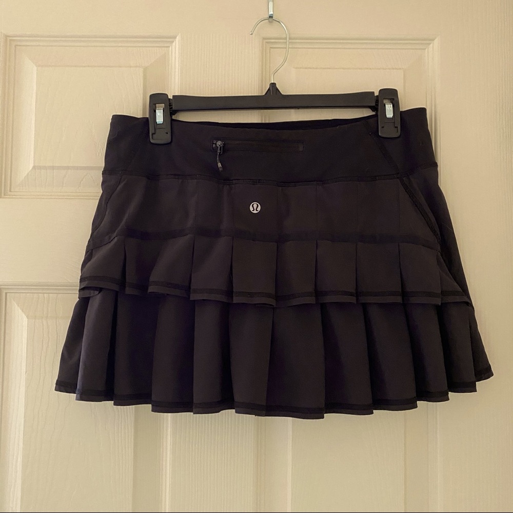 Lululemon Black Pace Setter Tennis Skirt Size 8